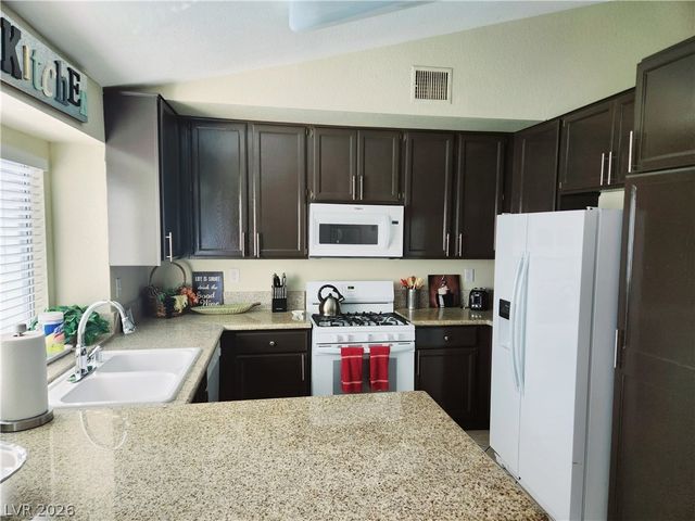 3332 Canyon Lake Drive, Las Vegas, NV 89117