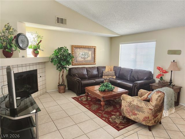 3332 Canyon Lake Drive, Las Vegas, NV 89117