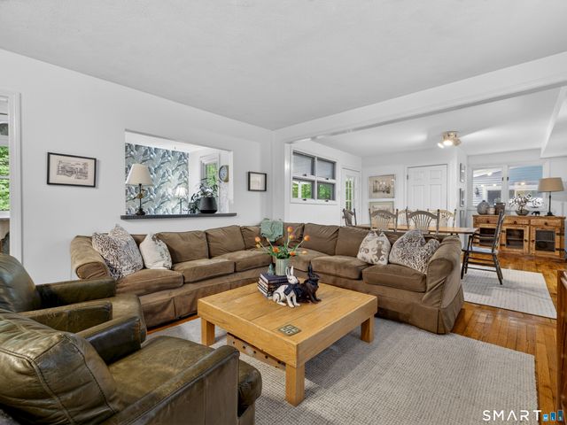 198 Grassy Hill Road, East Lyme, CT 06333