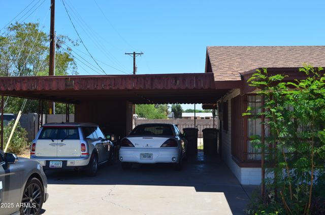 7249 N 50th Drive, Glendale, AZ 85301