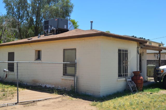 7249 N 50th Drive, Glendale, AZ 85301