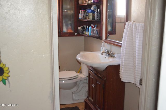 7249 N 50th Drive, Glendale, AZ 85301