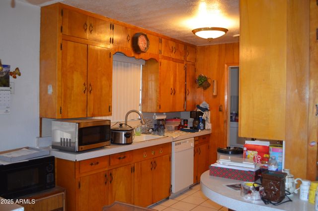 7249 N 50th Drive, Glendale, AZ 85301