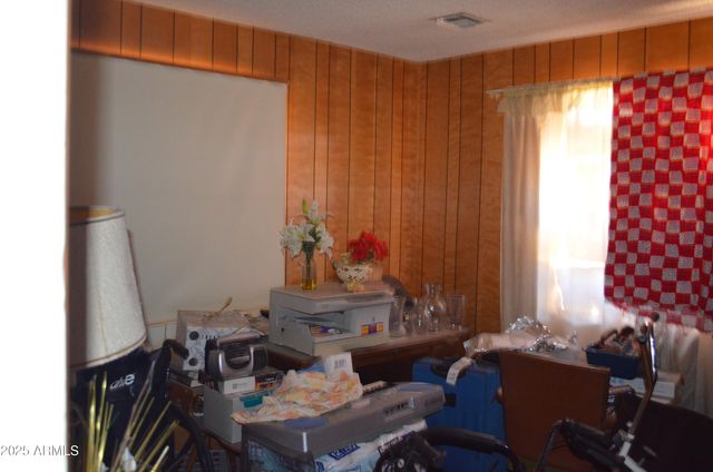 7249 N 50th Drive, Glendale, AZ 85301