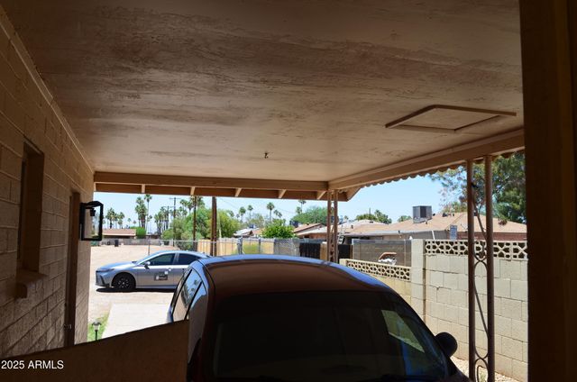 7249 N 50th Drive, Glendale, AZ 85301