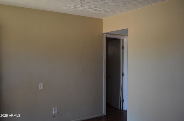 7249 N 50th Drive, Glendale, AZ 85301