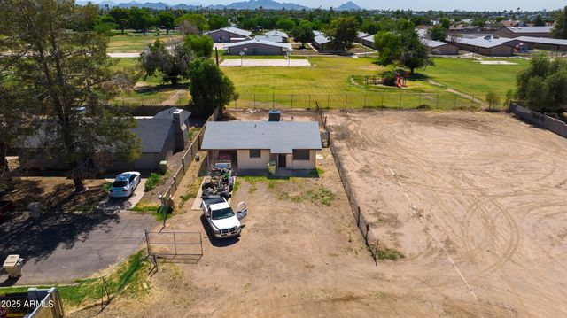 7249 N 50th Drive, Glendale, AZ 85301