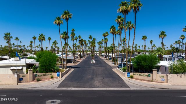 7249 N 50th Drive, Glendale, AZ 85301