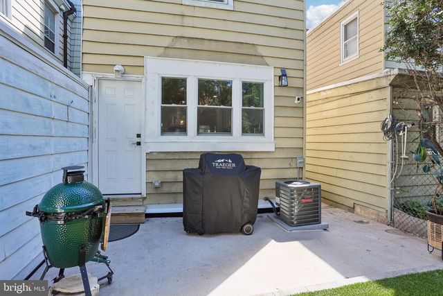 217 E ALLEN ST, Philadelphia, PA 19125