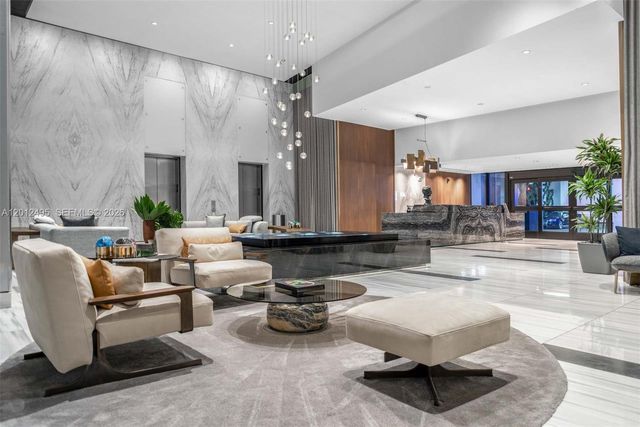 1100 Biscayne Blvd 5702, Miami, FL 33132