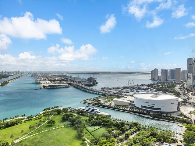 1100 Biscayne Blvd 5702, Miami, FL 33132