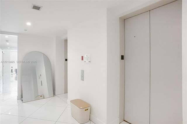 1100 Biscayne Blvd 5702, Miami, FL 33132