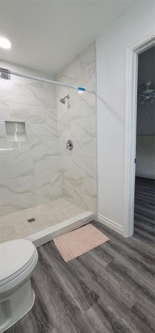 13810 Overbrook Lane, Houston, TX 77077
