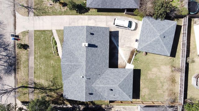 13810 Overbrook Lane, Houston, TX 77077