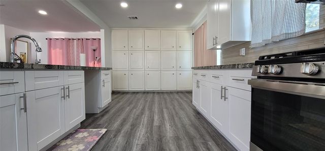 13810 Overbrook Lane, Houston, TX 77077