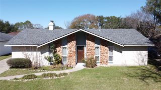 13810 Overbrook Lane, Houston, TX 77077