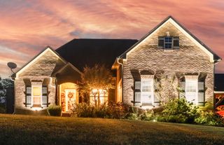 1855 Lochlann Dr, Culleoka, TN 38451