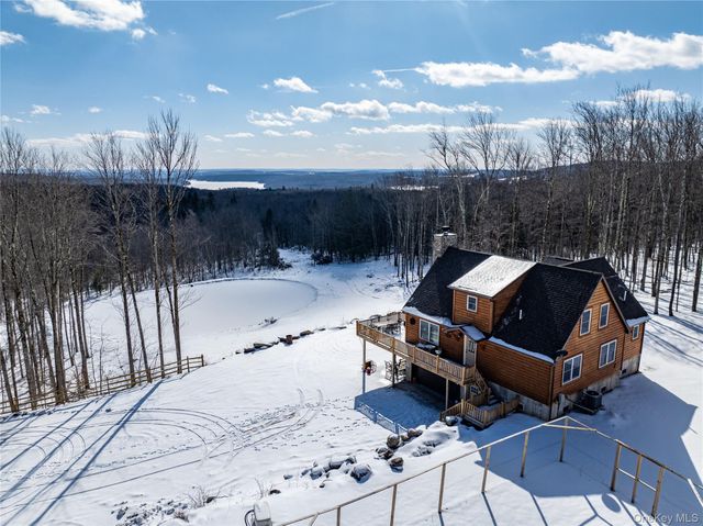 376 Aden Hill Road, Neversink, NY 12765