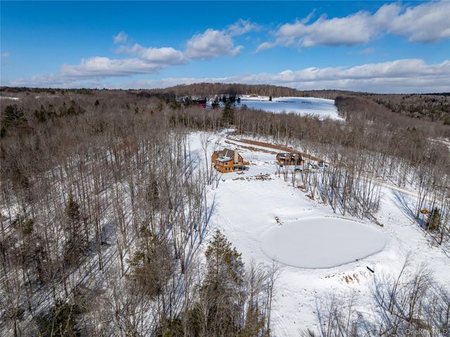376 Aden Hill Road, Neversink, NY 12765