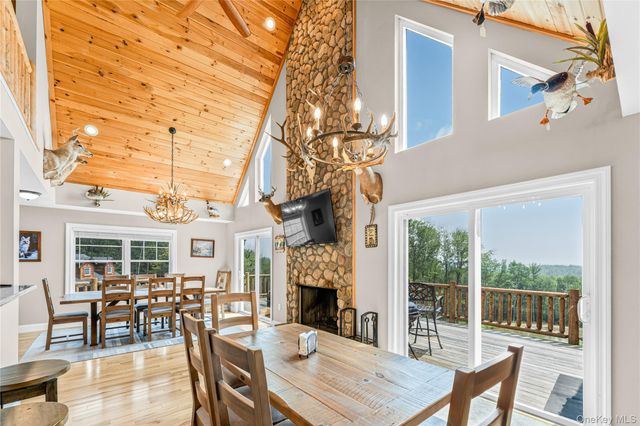 376 Aden Hill Road, Neversink, NY 12765