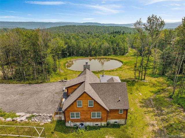 376 Aden Hill Road, Neversink, NY 12765