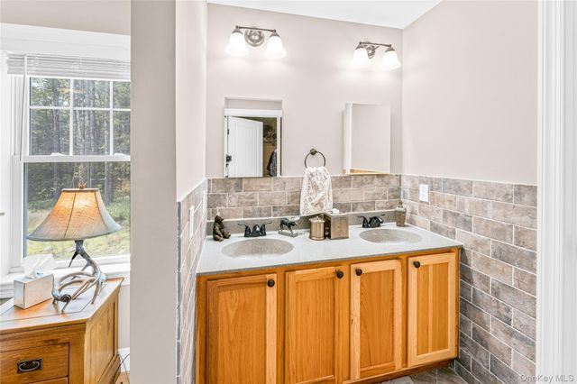 376 Aden Hill Road, Neversink, NY 12765
