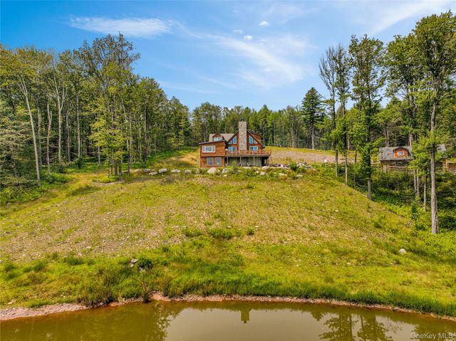 376 Aden Hill Road, Neversink, NY 12765