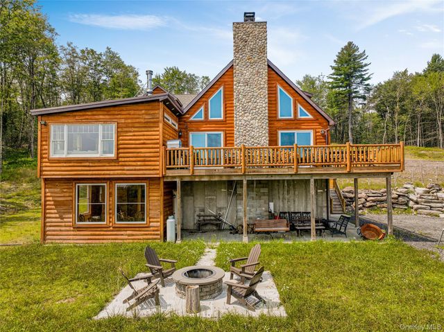 376 Aden Hill Road, Neversink, NY 12765