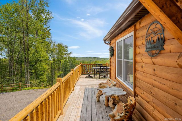 376 Aden Hill Road, Neversink, NY 12765