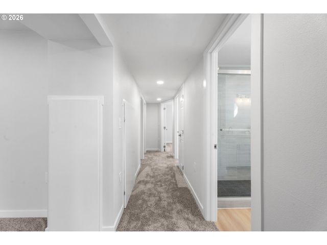 23040 Se YELLOWHAMMER St, Damascus, OR 97089