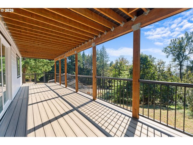 23040 Se YELLOWHAMMER St, Damascus, OR 97089