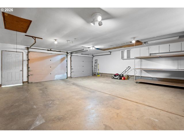 23040 Se YELLOWHAMMER St, Damascus, OR 97089