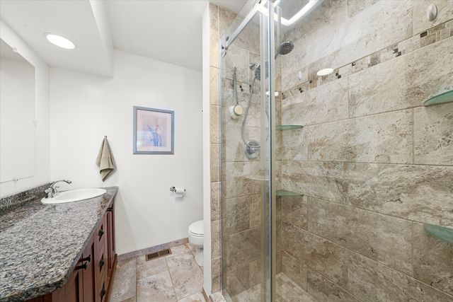 5142 S Mulligan Avenue, Chicago, IL 60638