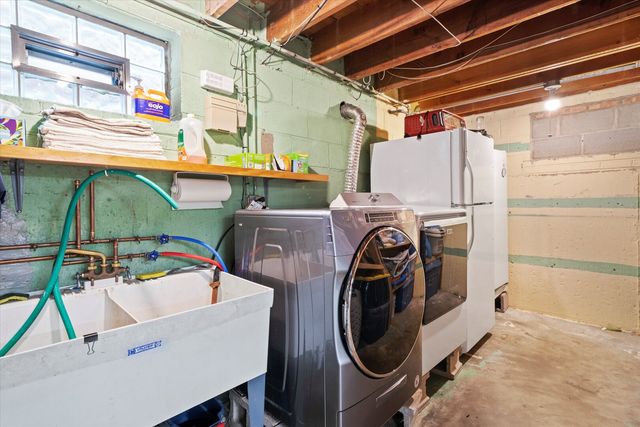 5142 S Mulligan Avenue, Chicago, IL 60638