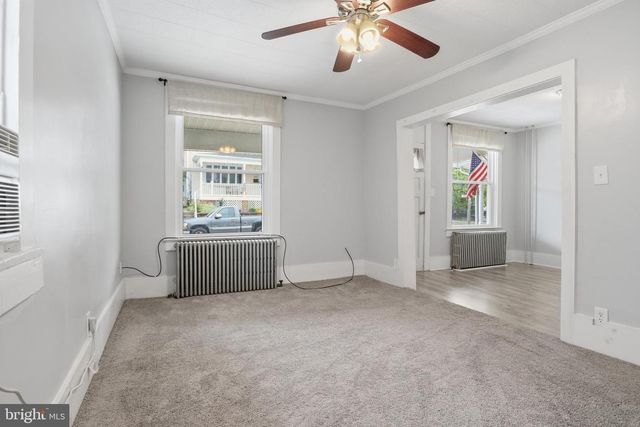 105 E MAPLE ST, Dallastown, PA 17313
