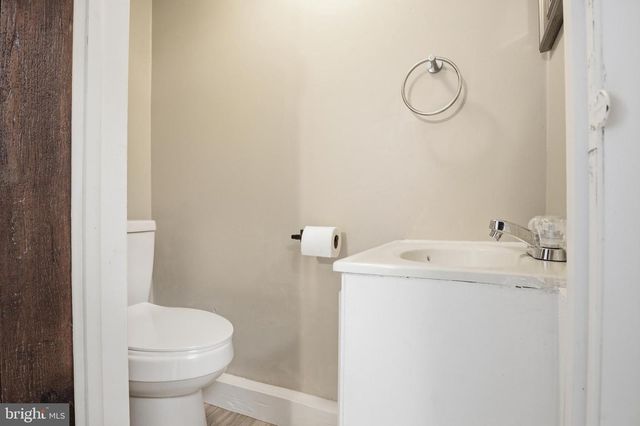 105 E MAPLE ST, Dallastown, PA 17313