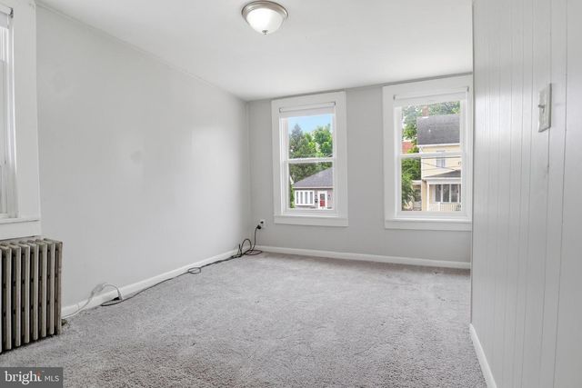 105 E MAPLE ST, Dallastown, PA 17313