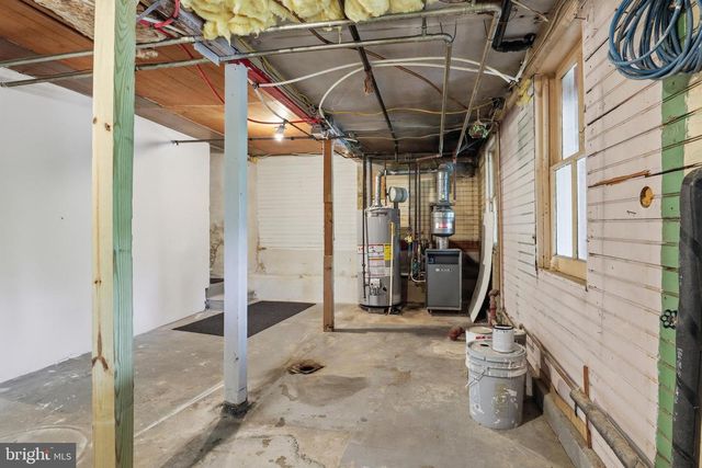 105 E MAPLE ST, Dallastown, PA 17313