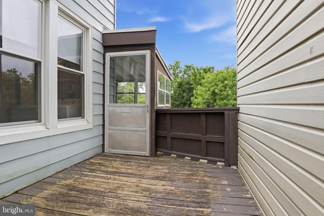 105 E MAPLE ST, Dallastown, PA 17313