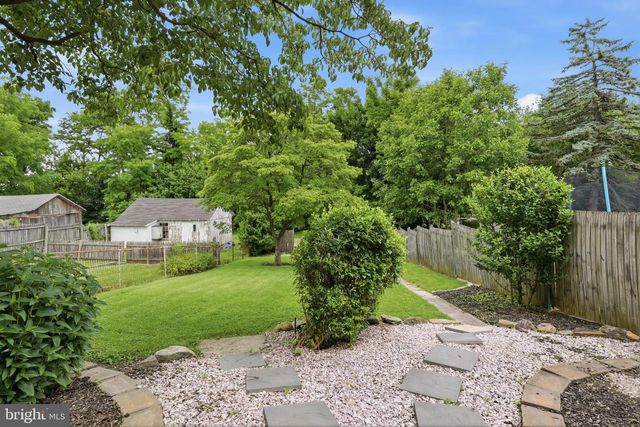 105 E MAPLE ST, Dallastown, PA 17313