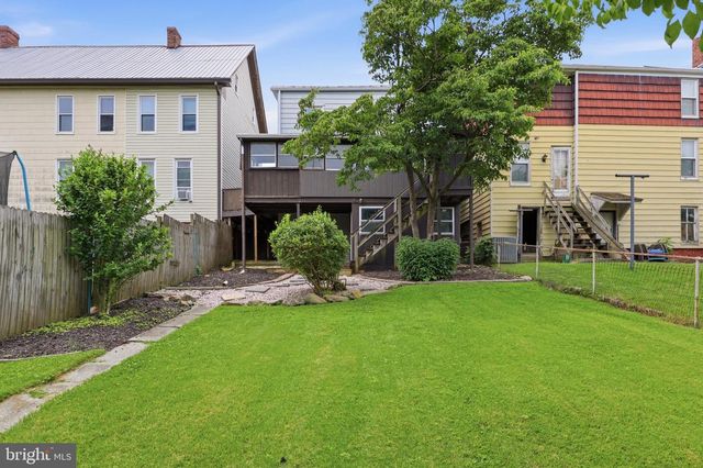 105 E MAPLE ST, Dallastown, PA 17313