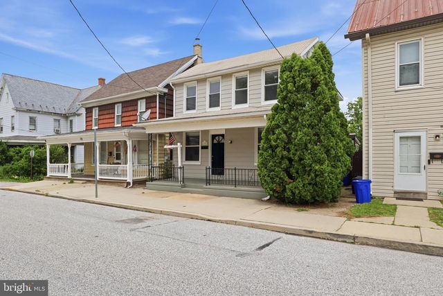 105 E MAPLE ST, Dallastown, PA 17313