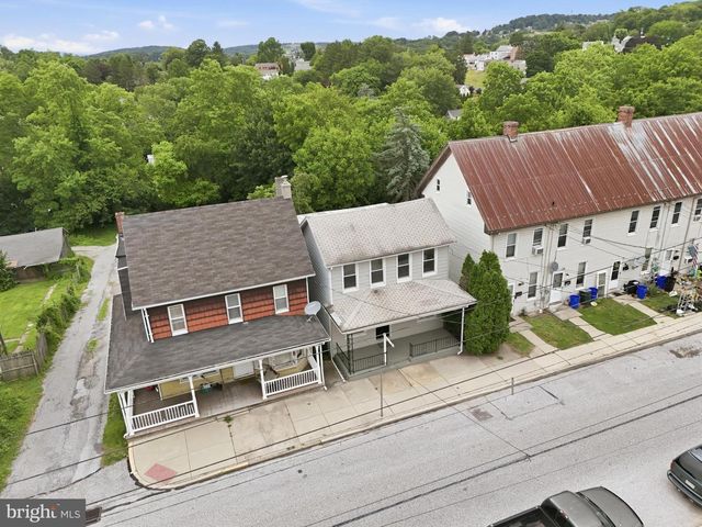 105 E MAPLE ST, Dallastown, PA 17313