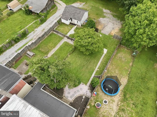 105 E MAPLE ST, Dallastown, PA 17313