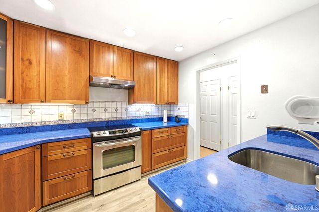 2770 19th Avenue 38, San Francisco, CA 94132