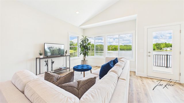 1528 Wilson Road 42, Spring Lake, MI 49456