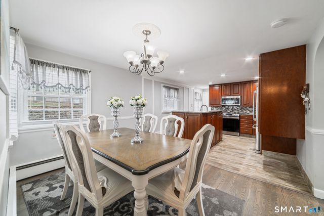 61 Clearview Circle, Naugatuck, CT 06770