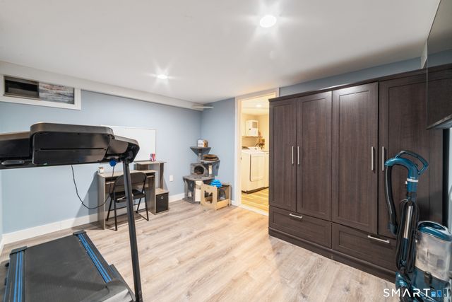 61 Clearview Circle, Naugatuck, CT 06770