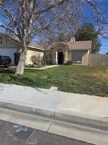 43516 32nd Street E, Lancaster, CA 93535