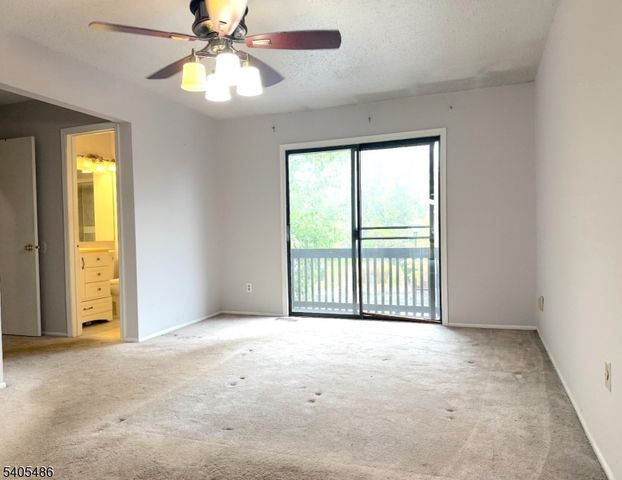 237 Kingsberry Dr 237, Franklin Twp., NJ 08873